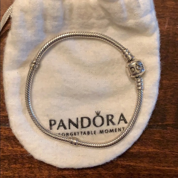 pandora charm bracelet - Picture 4 of 4